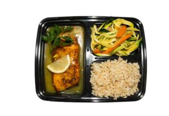 Fresh Grilled Salmon with Brown Rice and Veggies